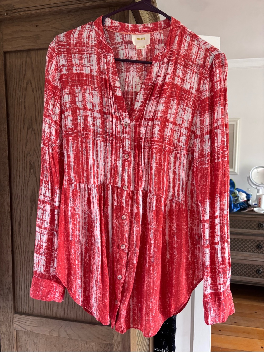 Evereve Red and White Printed Button-Front Blouse